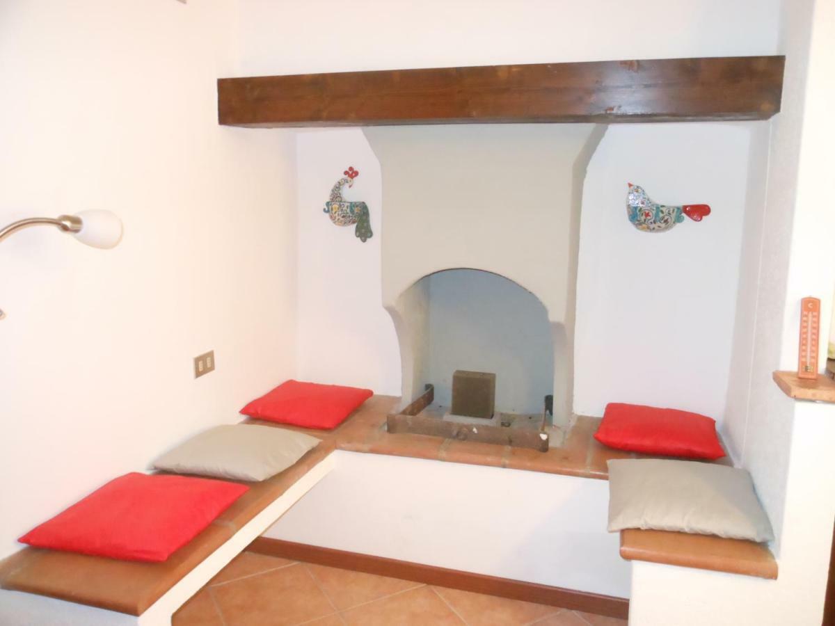 Il Vecchio Cortile Lägenhet Mandello del Lario Exteriör bild