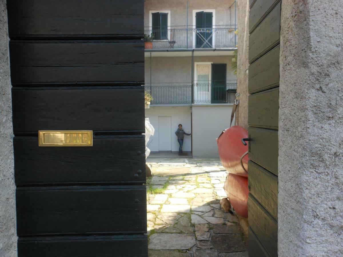 Il Vecchio Cortile Lägenhet Mandello del Lario Exteriör bild