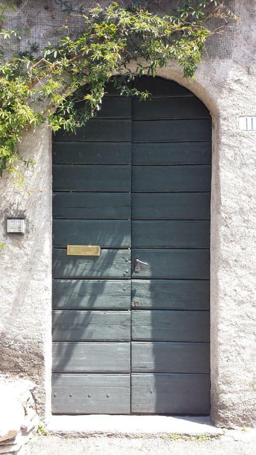 Il Vecchio Cortile Lägenhet Mandello del Lario Exteriör bild